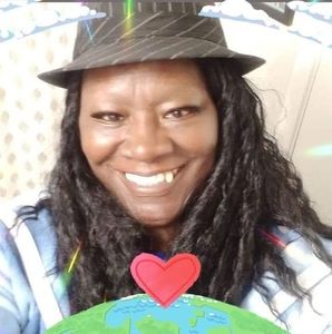 Meet your Posher, Renee